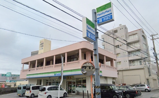 ファミリーマート大山店