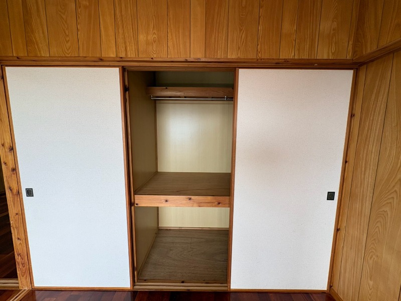 反転タイプ、別部屋の写真となります。
