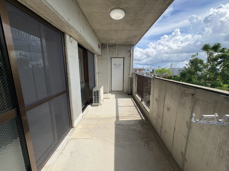 反転タイプ、別部屋の写真となります。