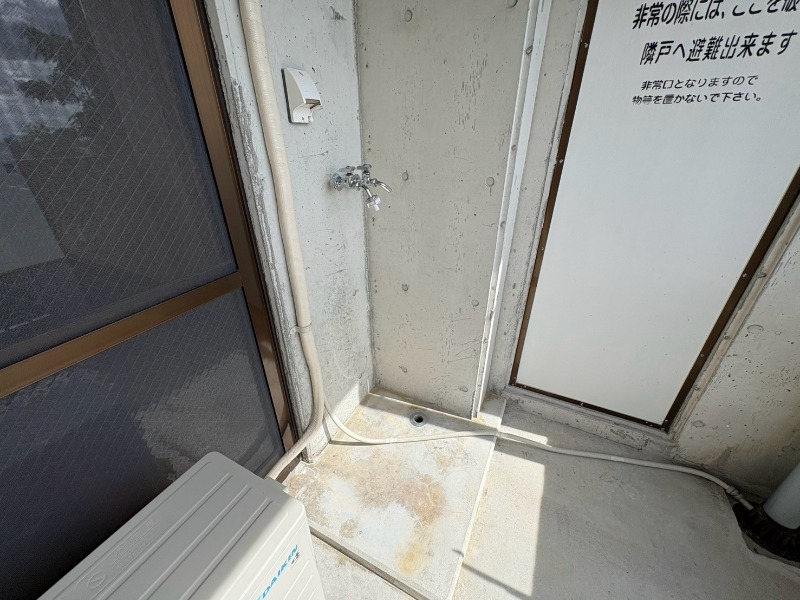 反転タイプ、別部屋の写真となります。