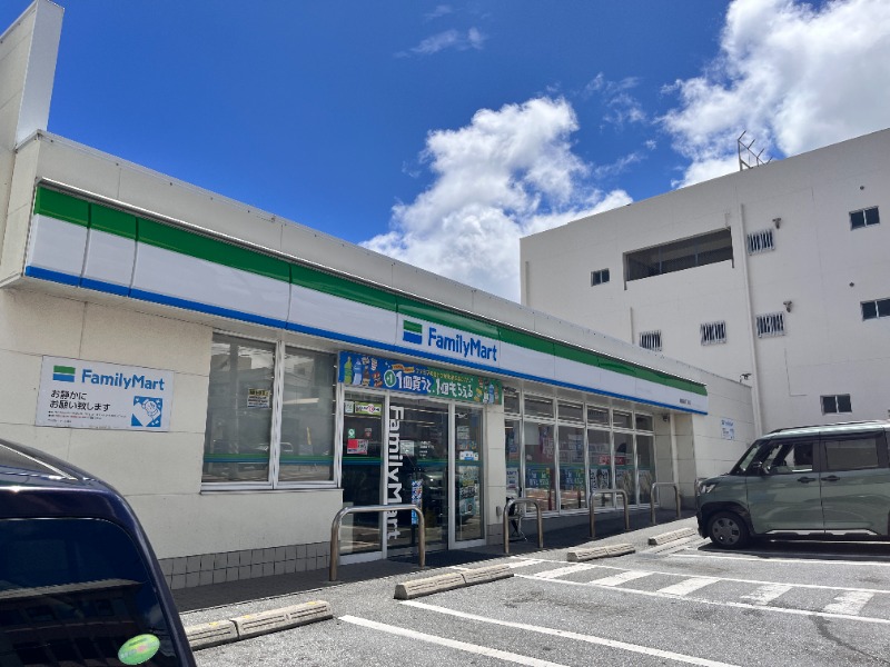 ファミリーマート　屋富祖四丁目店
