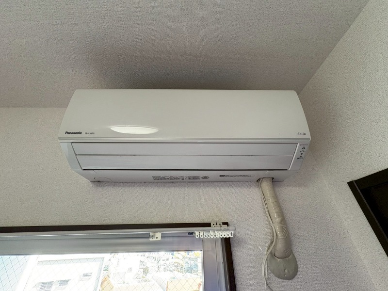 別部屋の反転タイプ写真となります。