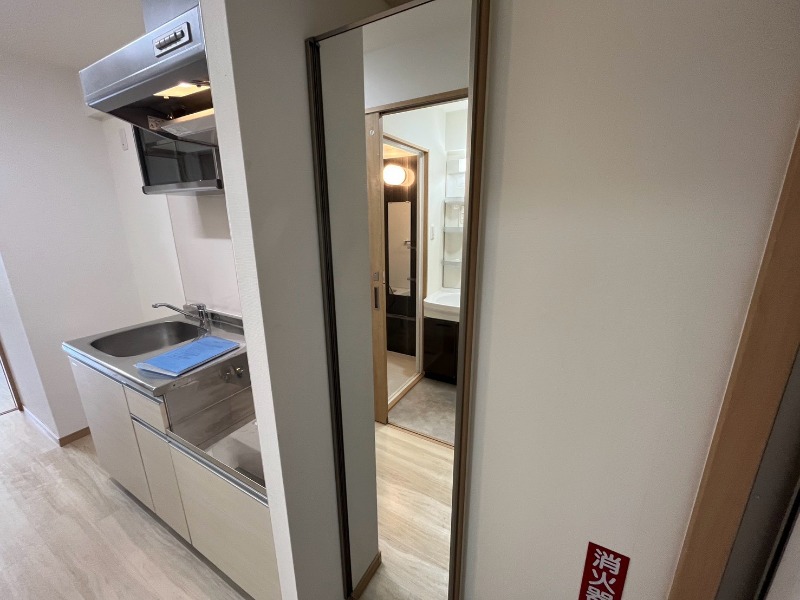 203号室