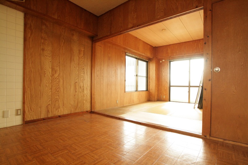 反転タイプの部屋写真となります。