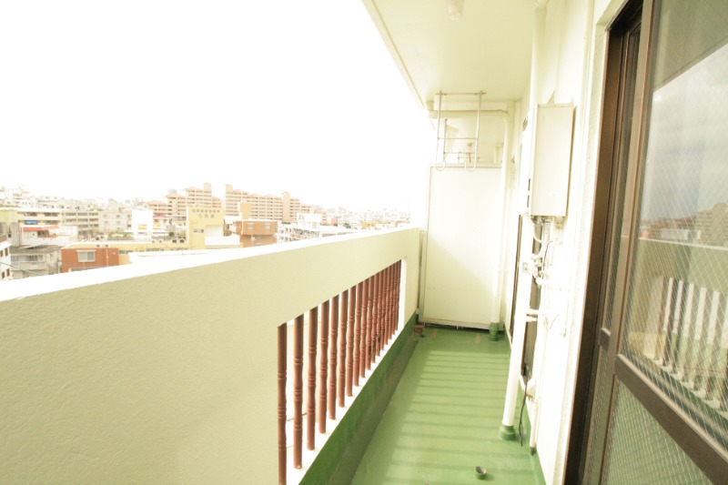 反転タイプの部屋写真となります。