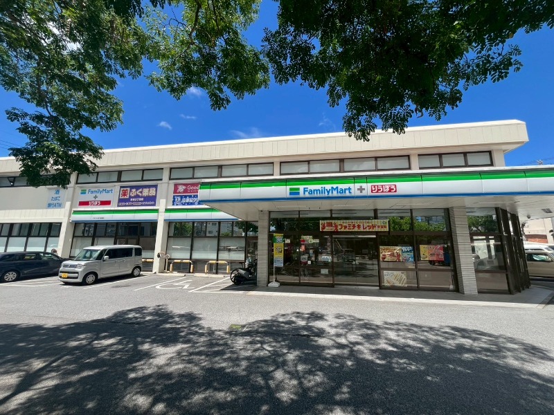 FamilyMartりうぼう泉崎店