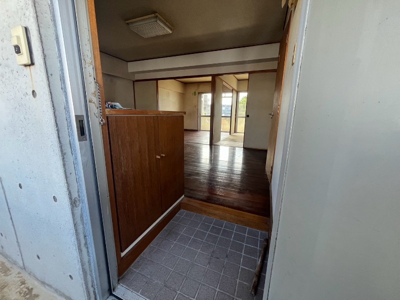 反転タイプ、別部屋の参考写真となります。